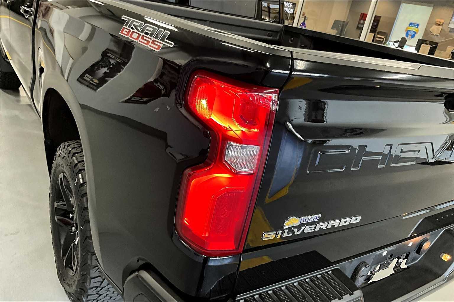 2022 Chevrolet Silverado 1500 LT Trail Boss - Photo 34