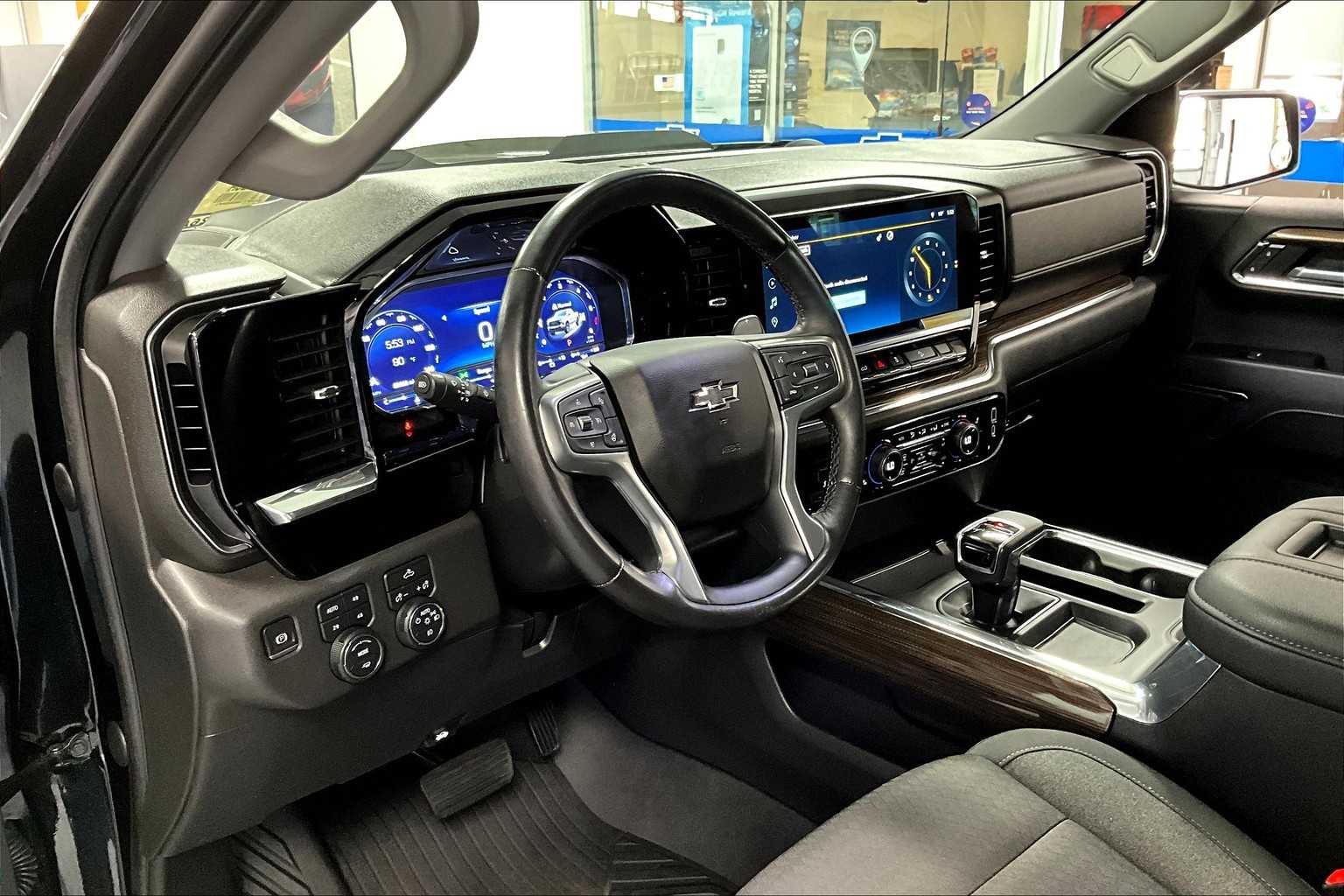 2022 Chevrolet Silverado 1500 LT Trail Boss - Photo 8
