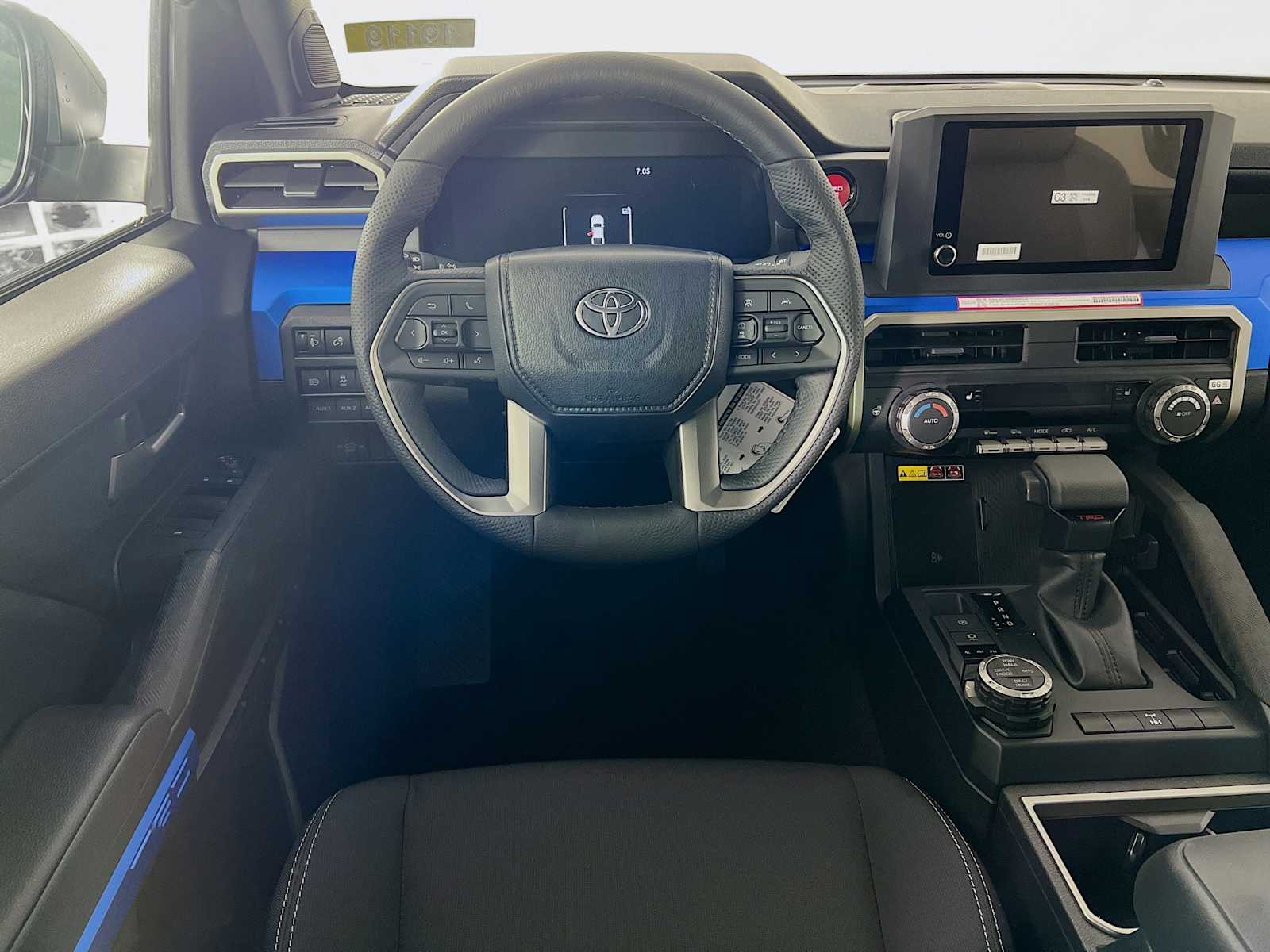 2025 Toyota Tacoma TRD Off Road - Photo 14