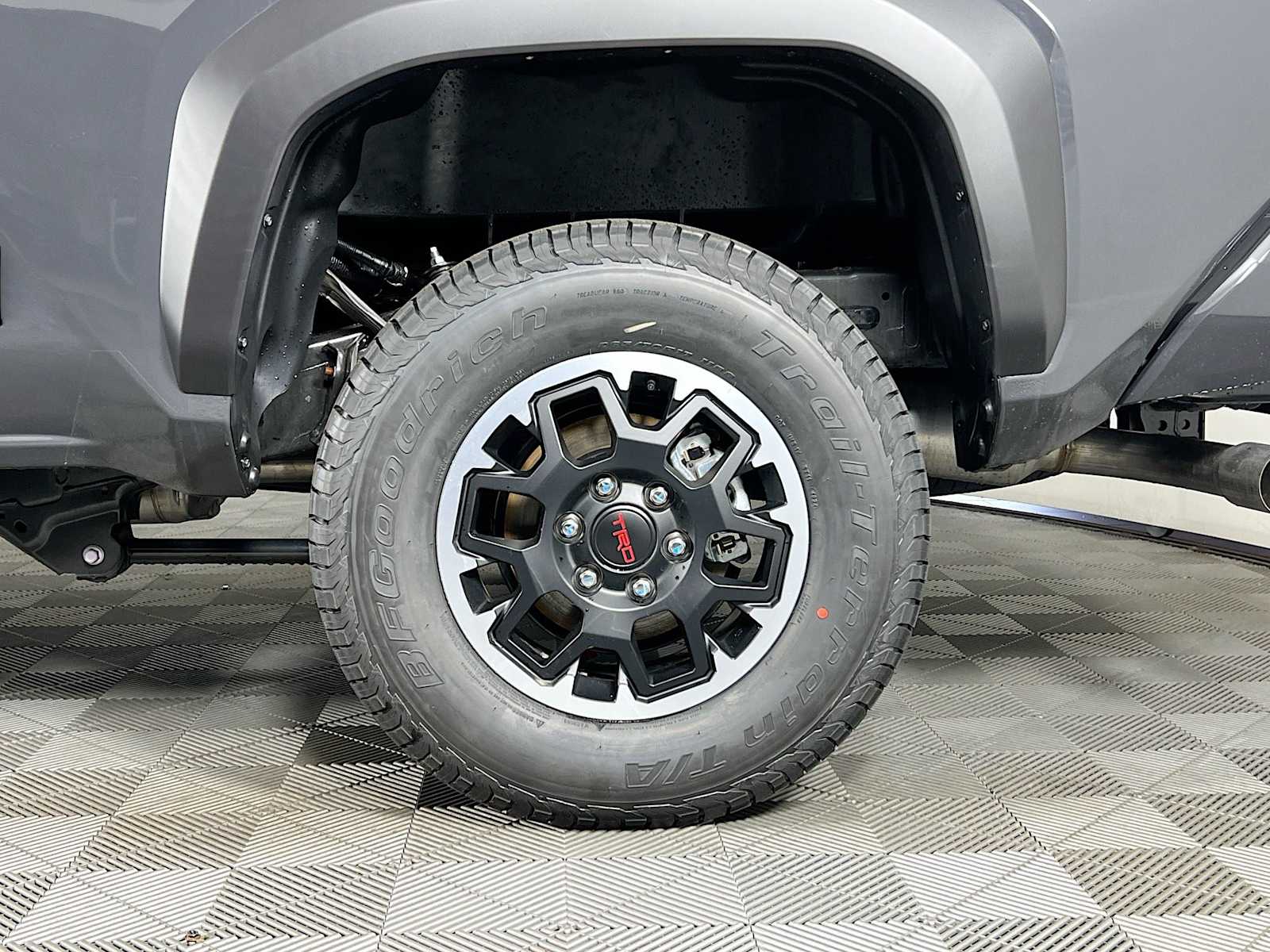 2025 Toyota Tacoma TRD Off Road - Photo 18