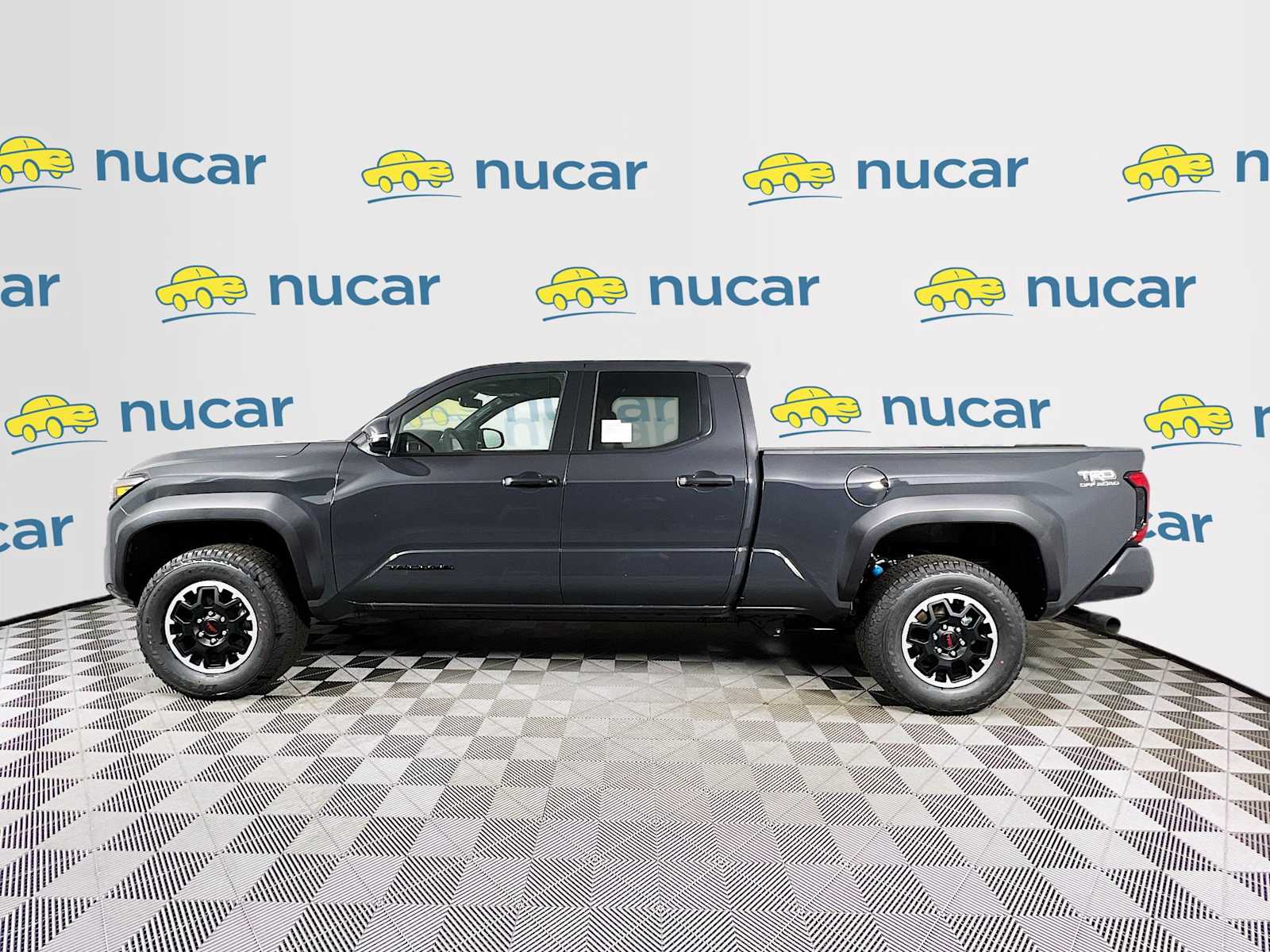 2025 Toyota Tacoma TRD Off Road - Photo 3