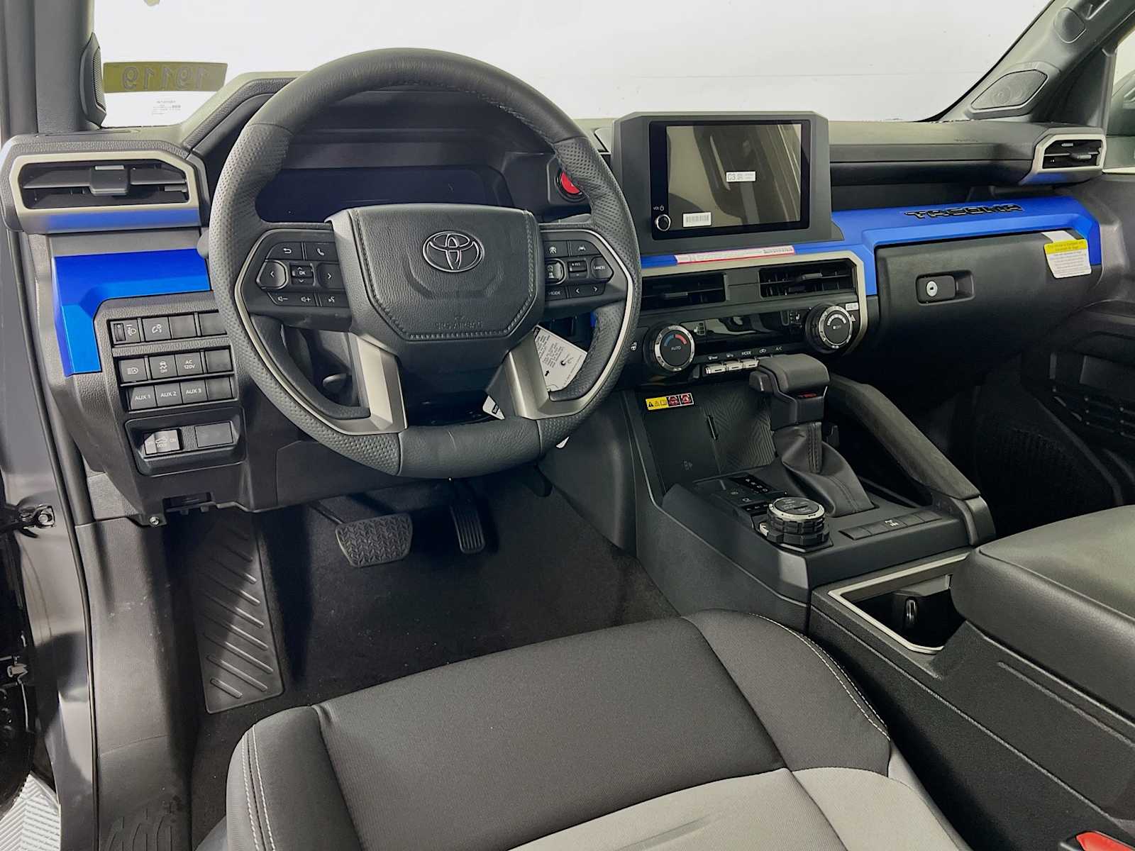 2025 Toyota Tacoma TRD Off Road - Photo 6