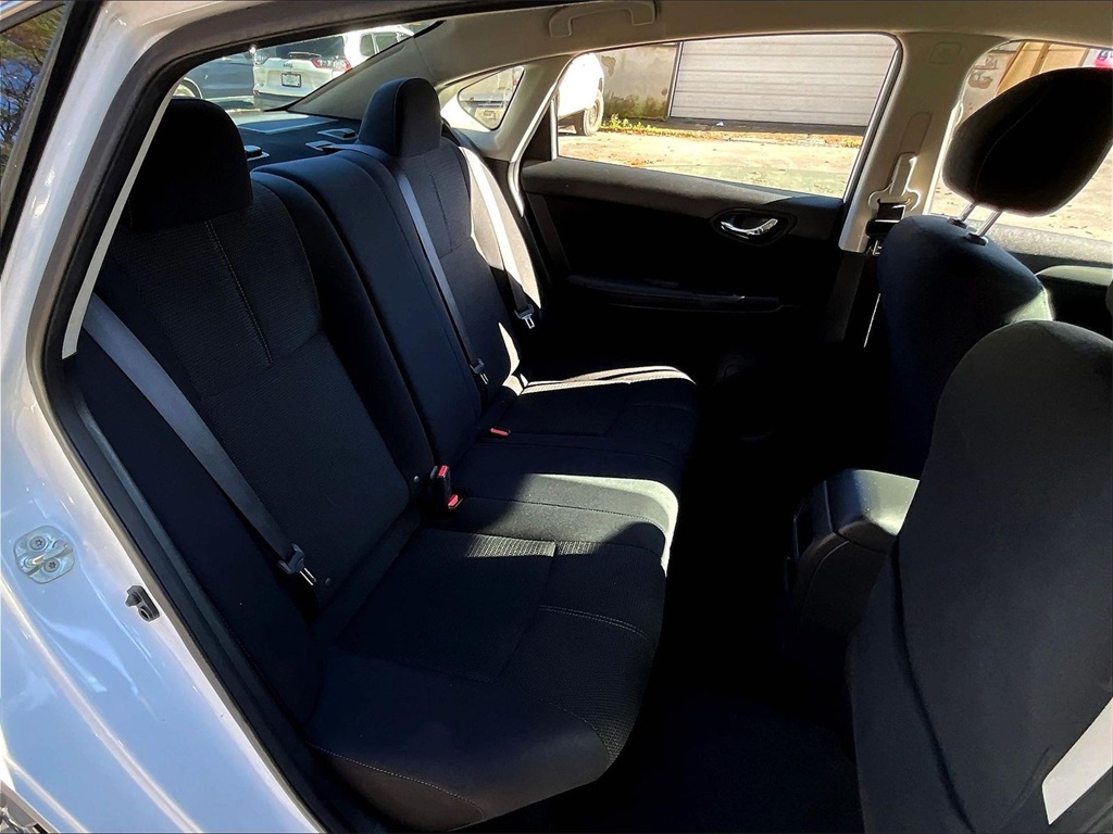 2017 Nissan Sentra S - Photo 16