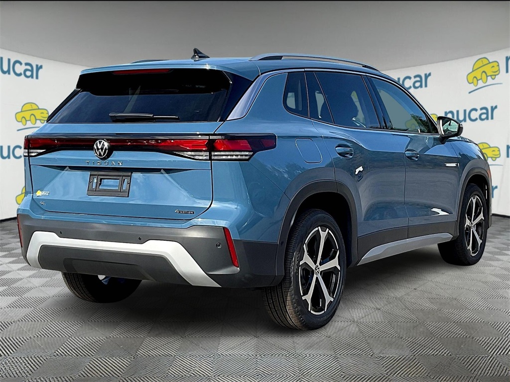 2025 Volkswagen Tiguan 2.0T SE - Photo 7
