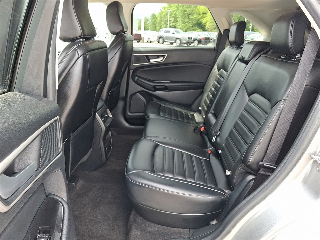 2020 Ford Edge SEL - Photo 11