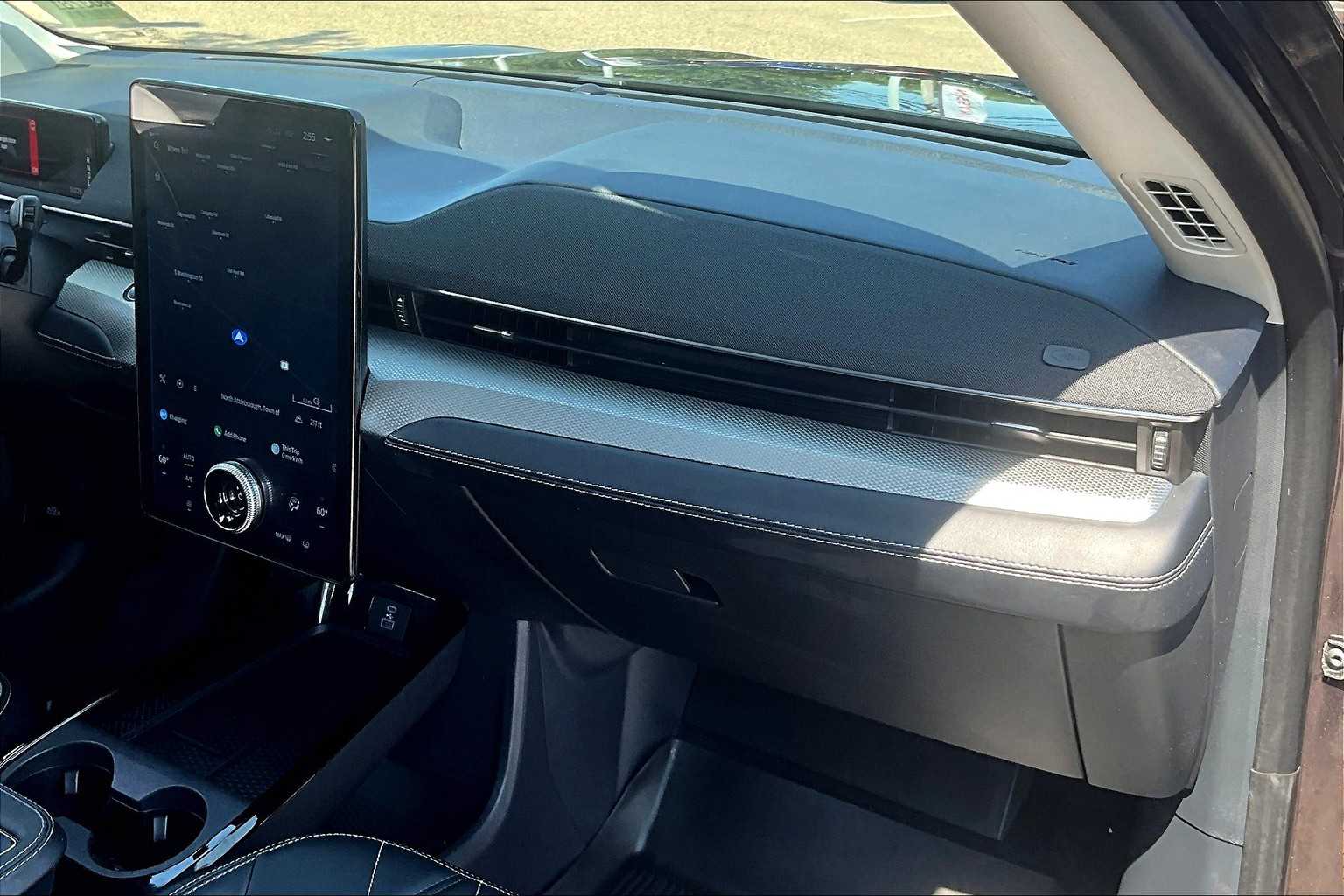 2022 Ford Mustang Mach-E Select - Photo 13