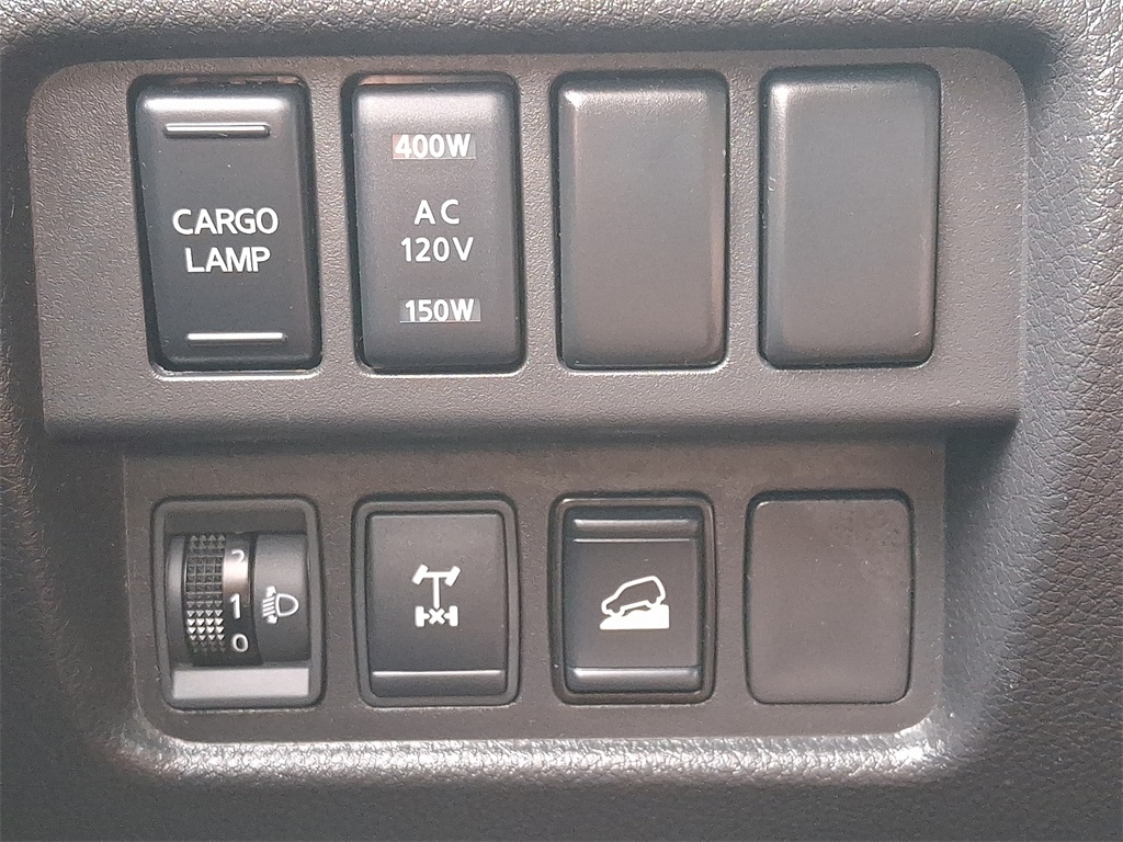 2023 Nissan Titan PRO-4X - Photo 23