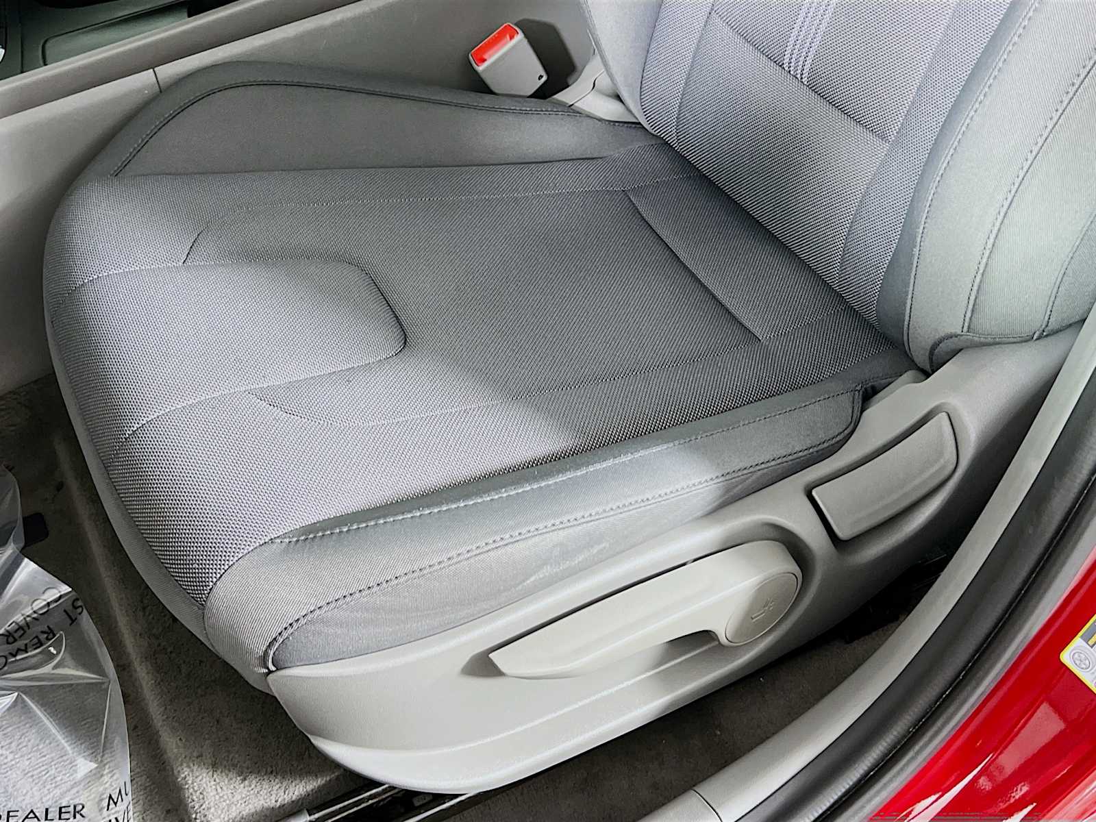 2024 Hyundai Elantra SE - Photo 19