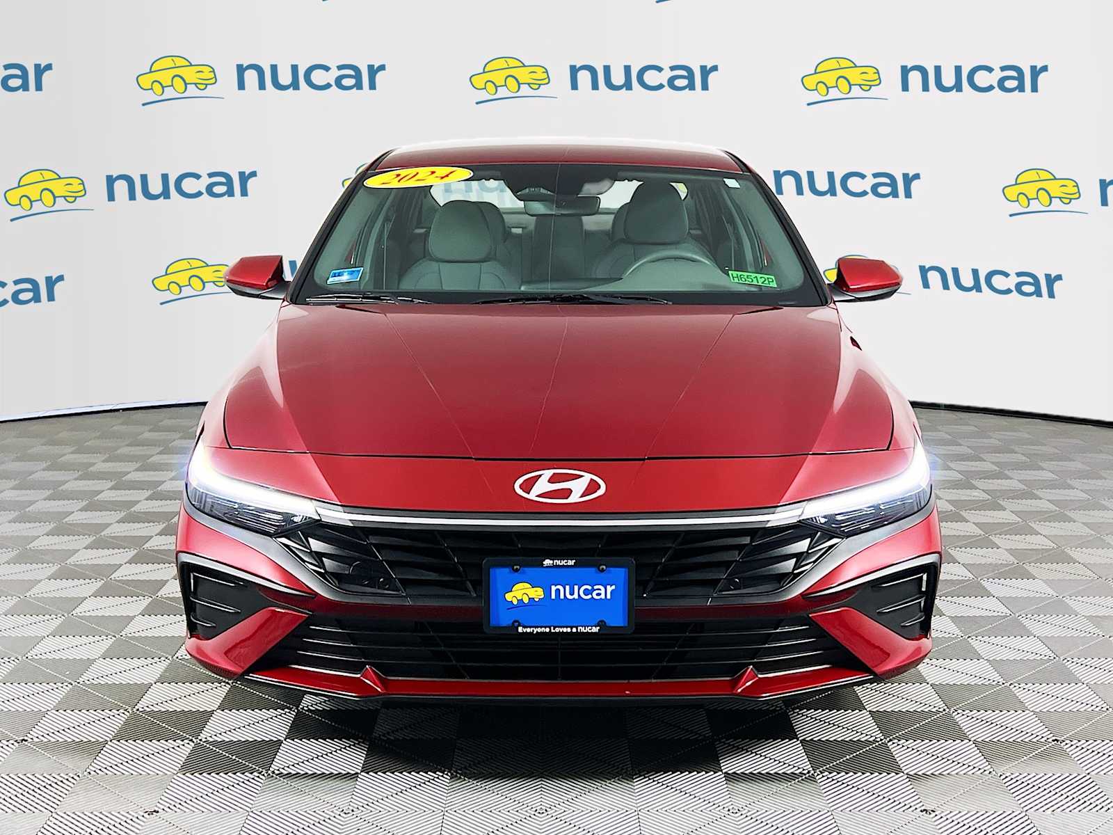 2024 Hyundai Elantra SE - Photo 2