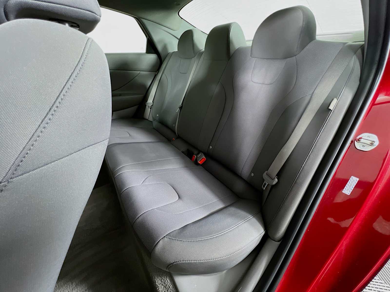 2024 Hyundai Elantra SE - Photo 23