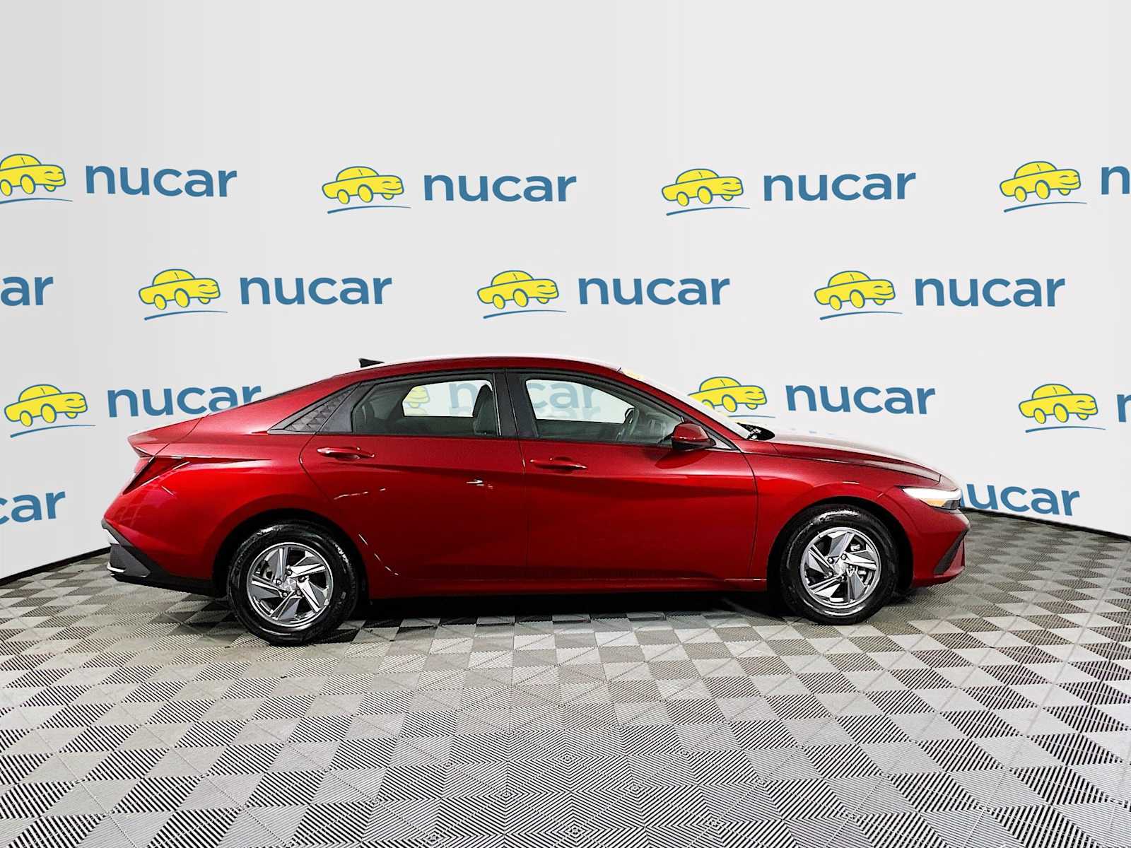 2024 Hyundai Elantra SE - Photo 8