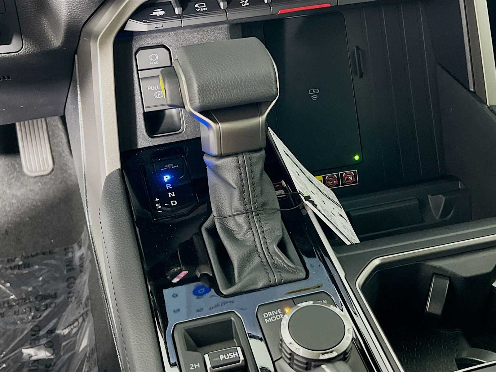 2026 Toyota Tundra Limited - Photo 11