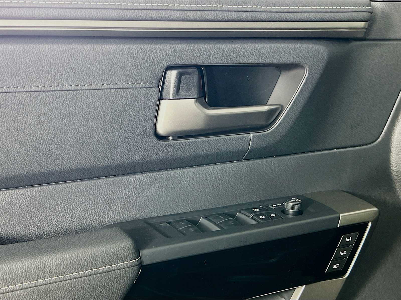 2026 Toyota Tundra Limited - Photo 16