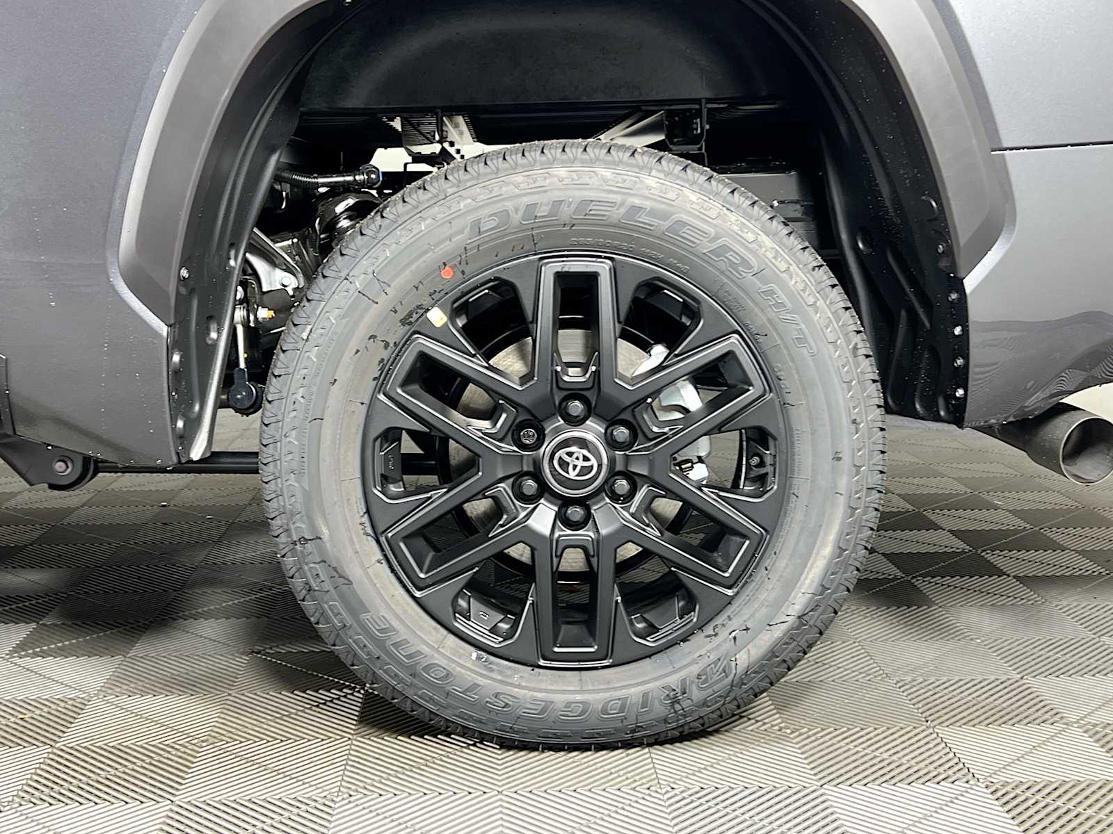 2026 Toyota Tundra Limited - Photo 19