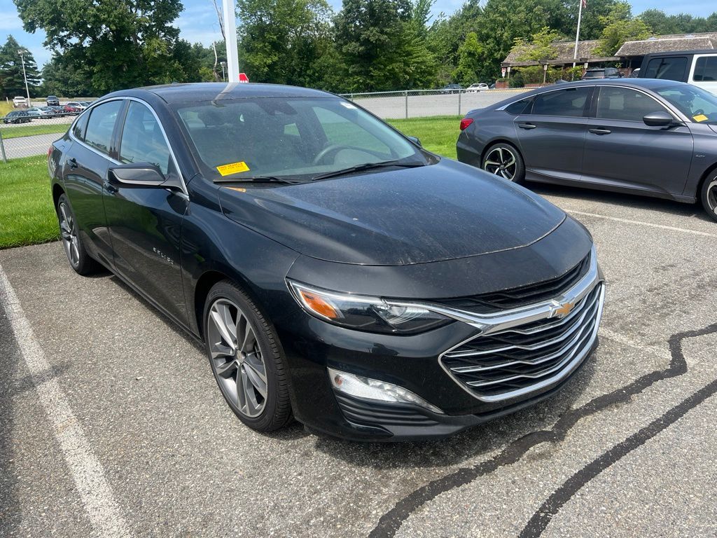 2025 Chevrolet Malibu LT - Photo 1