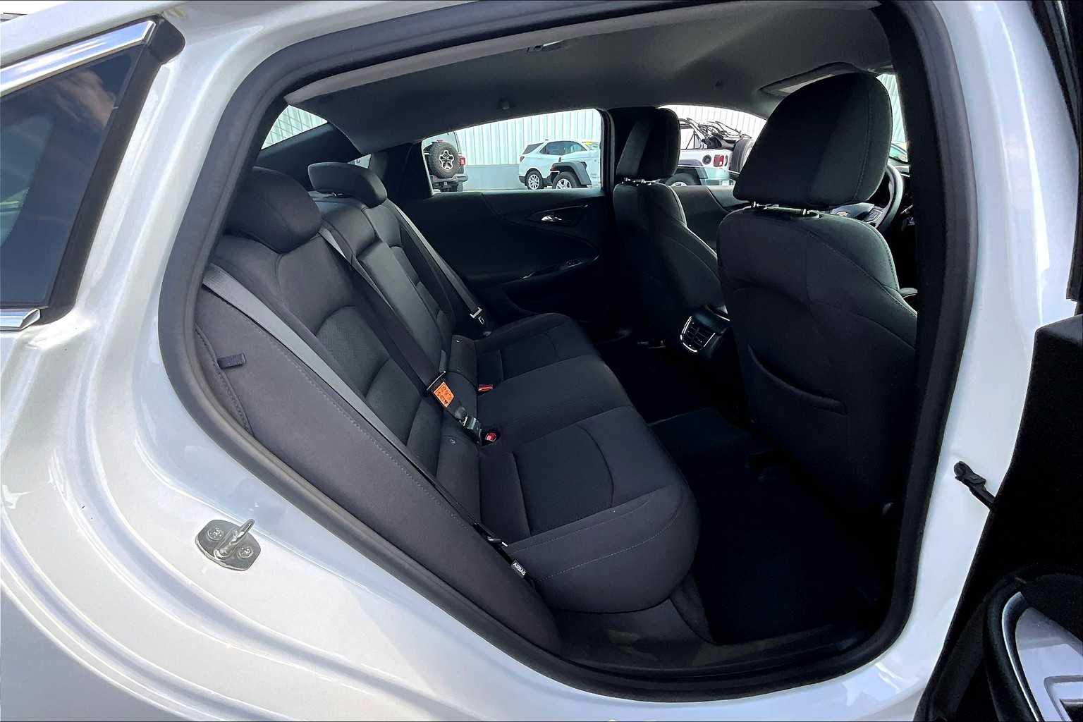 2023 Chevrolet Malibu LT - Photo 16