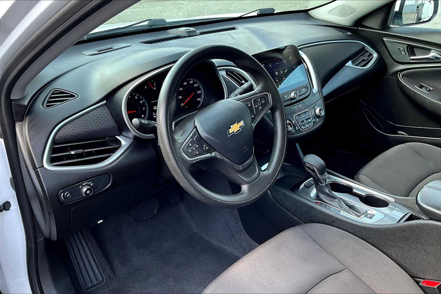 2023 Chevrolet Malibu LT - Photo 8