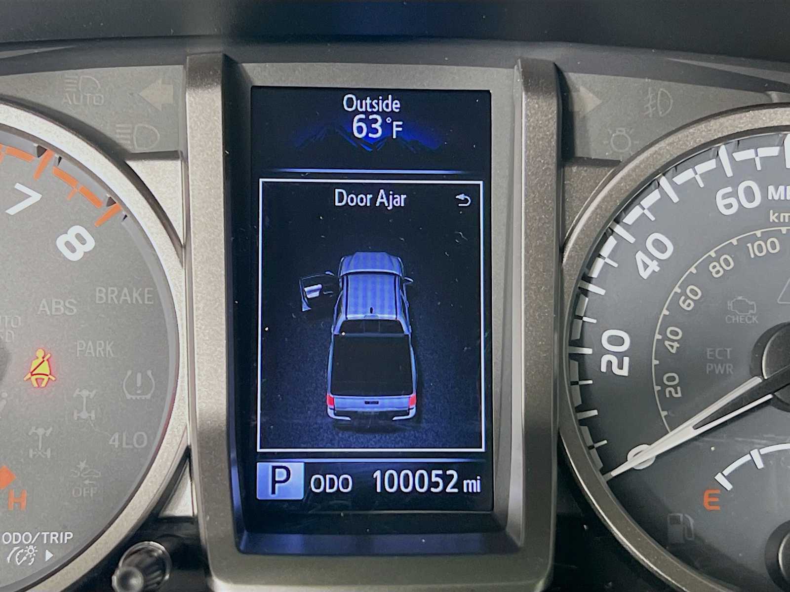 2018 Toyota Tacoma SR5 - Photo 12