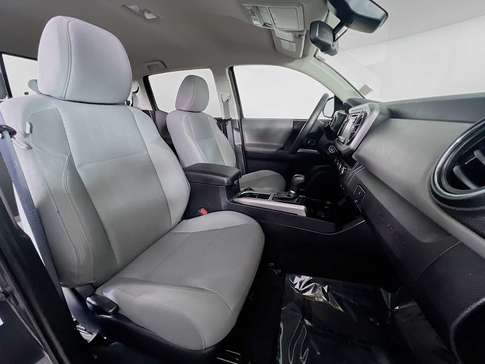 2018 Toyota Tacoma SR5 - Photo 25