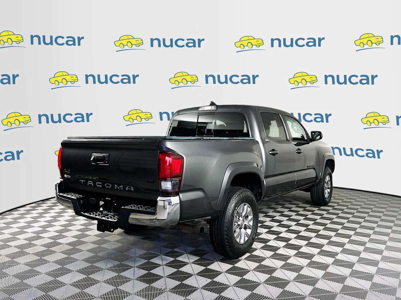 2018 Toyota Tacoma SR5 - Photo 7