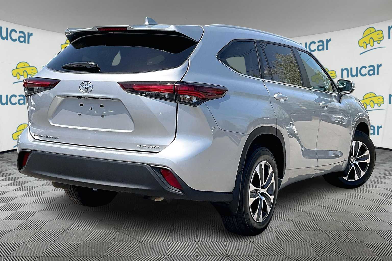 2024 Toyota Highlander XLE - Photo 6