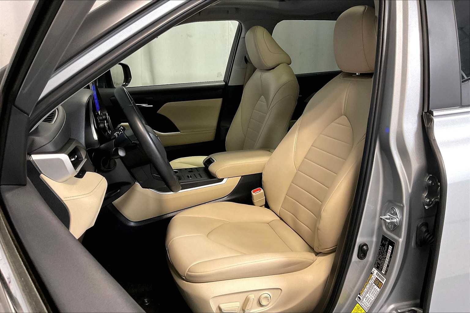 2024 Toyota Highlander XLE - Photo 10