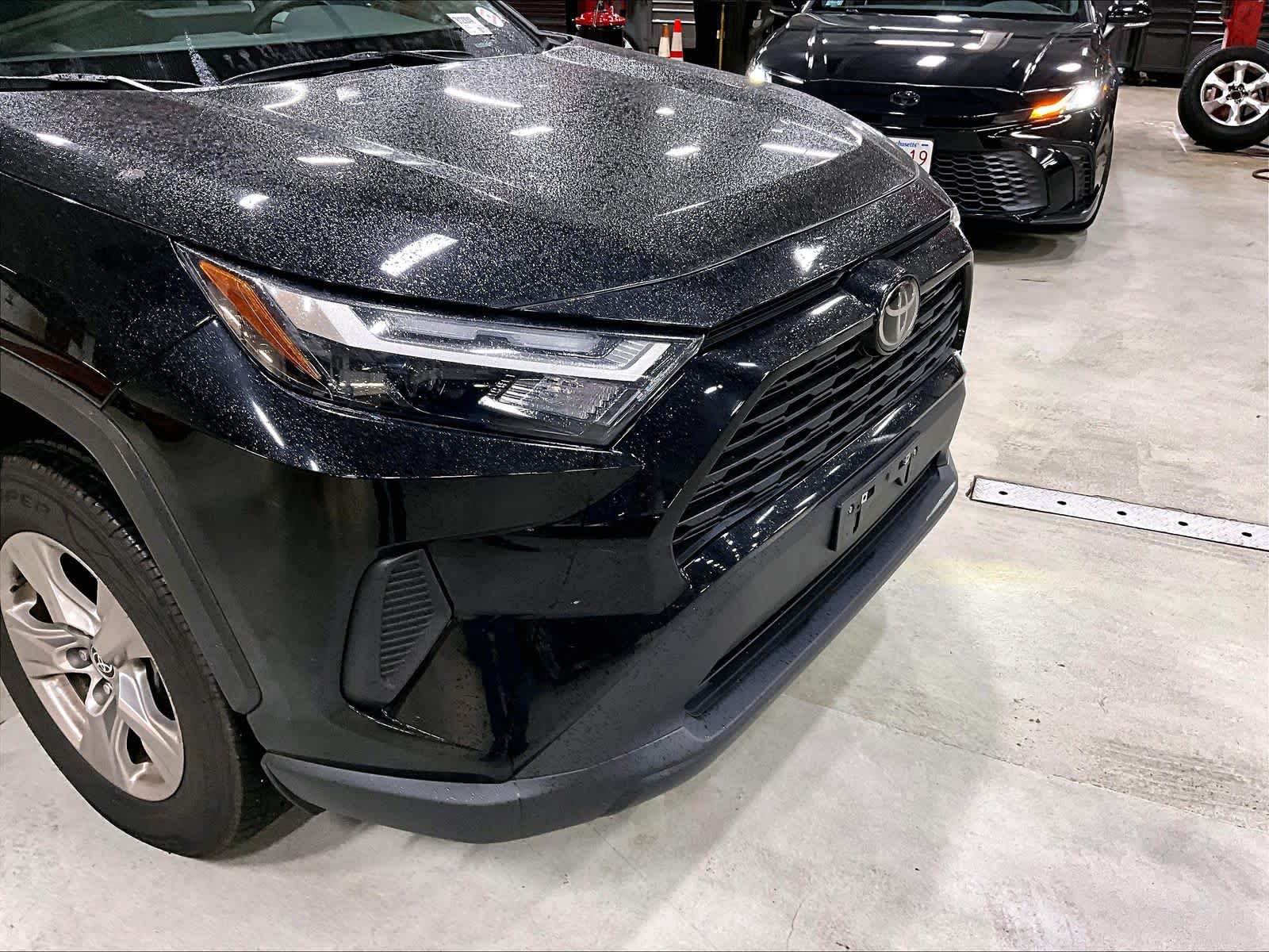 2023 Toyota RAV4 XLE - Photo 5