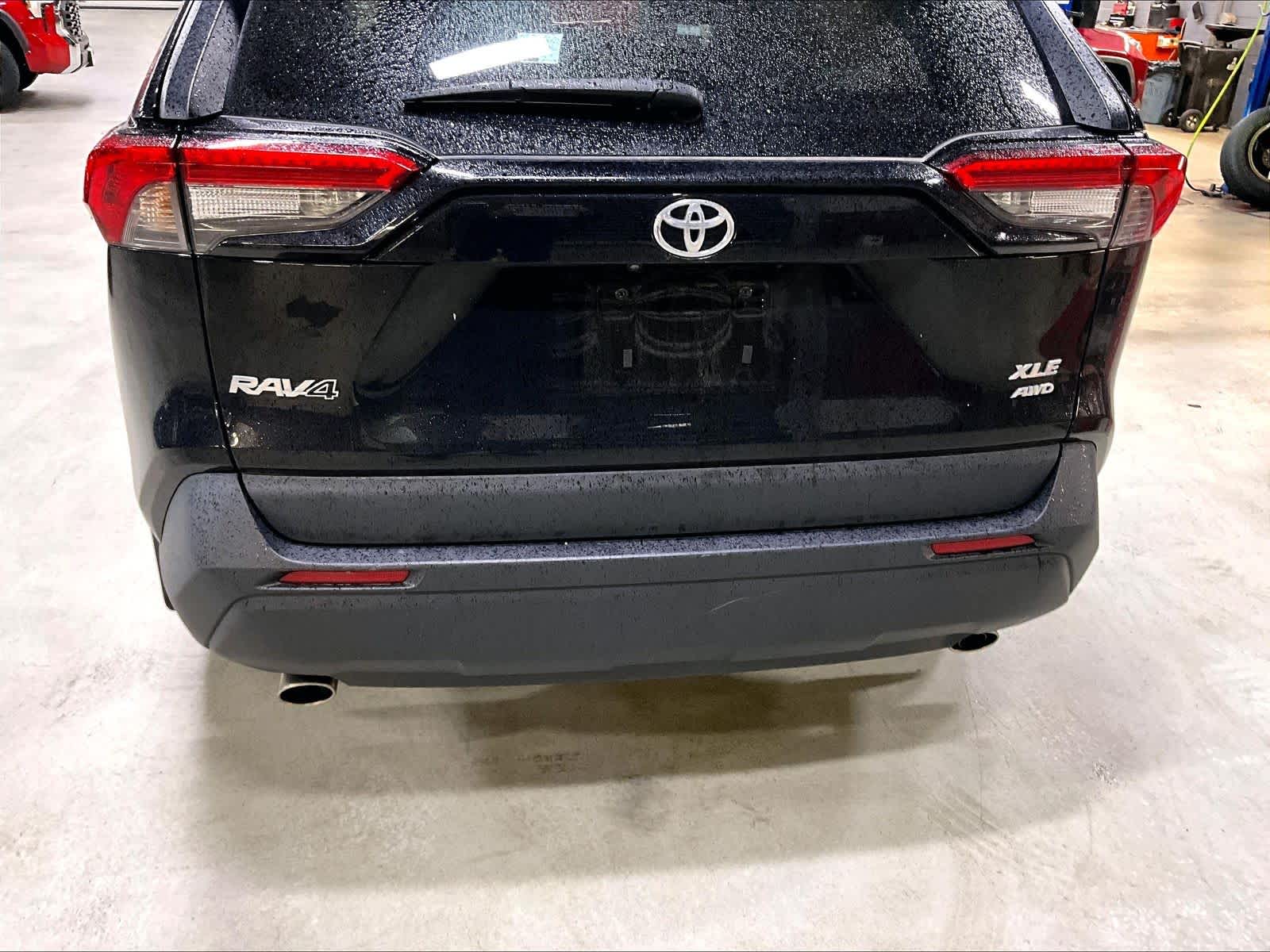 2023 Toyota RAV4 XLE - Photo 7