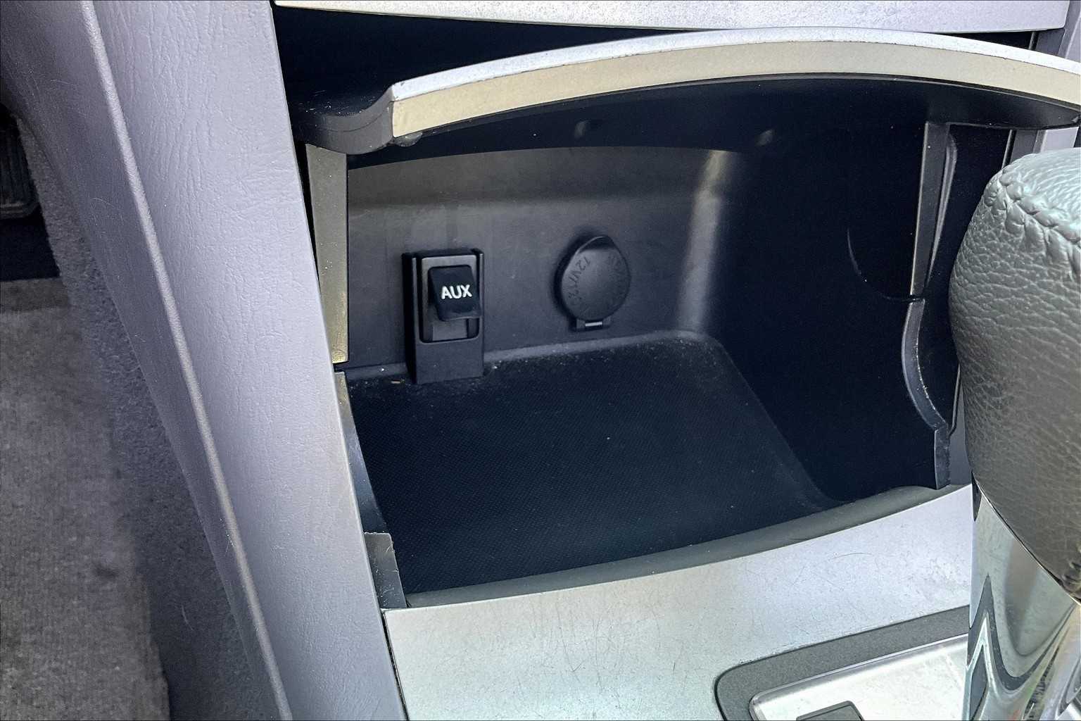 2008 Toyota Camry Solara SLE - Photo 25