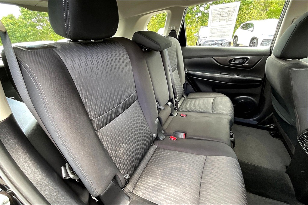 2019 Nissan Rogue S - Photo 15
