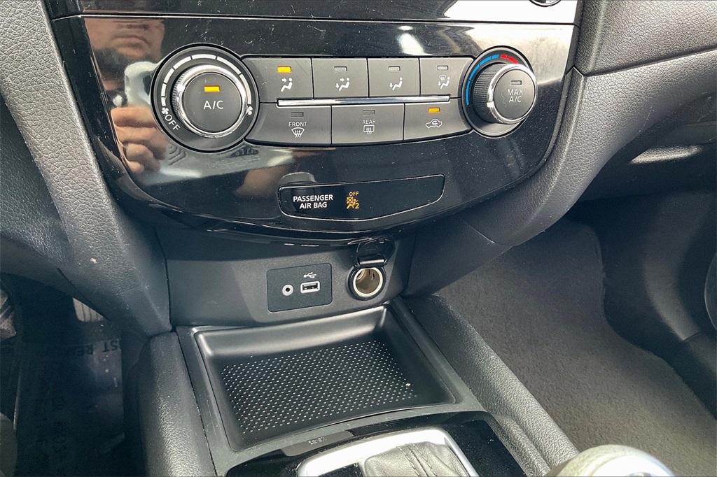 2019 Nissan Rogue S - Photo 24