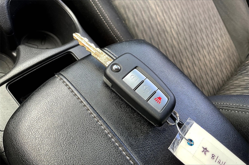 2019 Nissan Rogue S - Photo 25