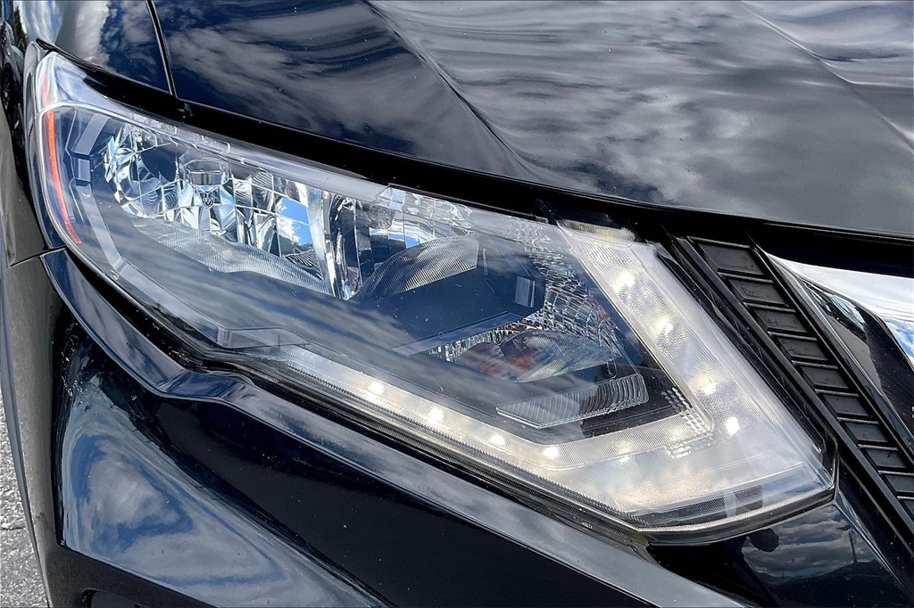 2019 Nissan Rogue S - Photo 27
