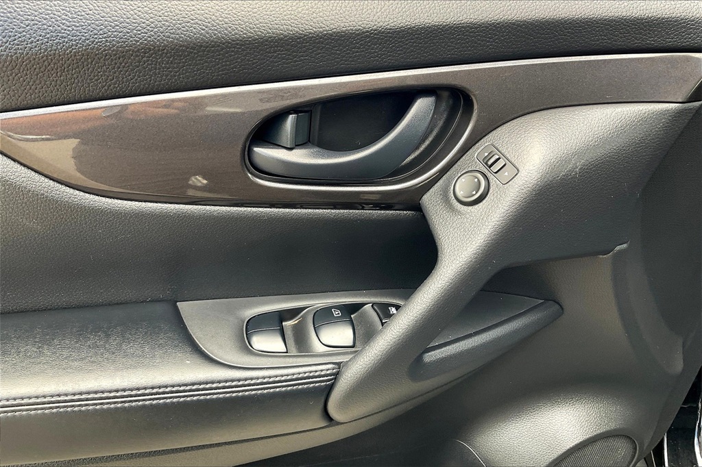 2019 Nissan Rogue S - Photo 33