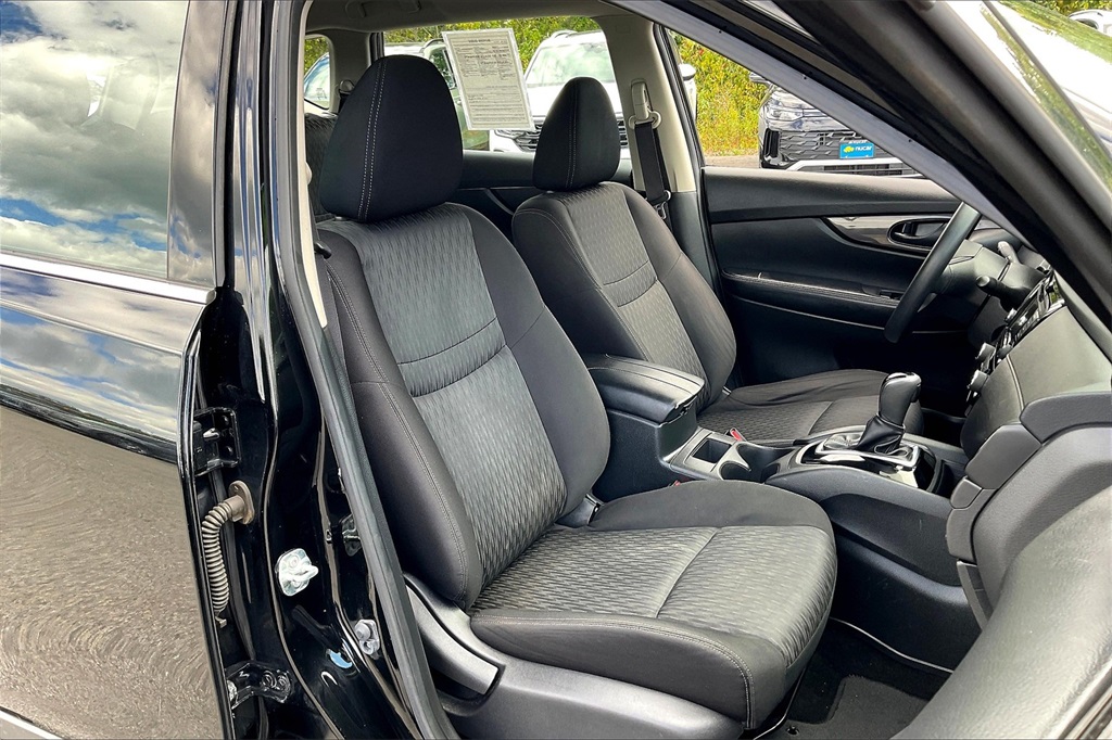 2019 Nissan Rogue S - Photo 10