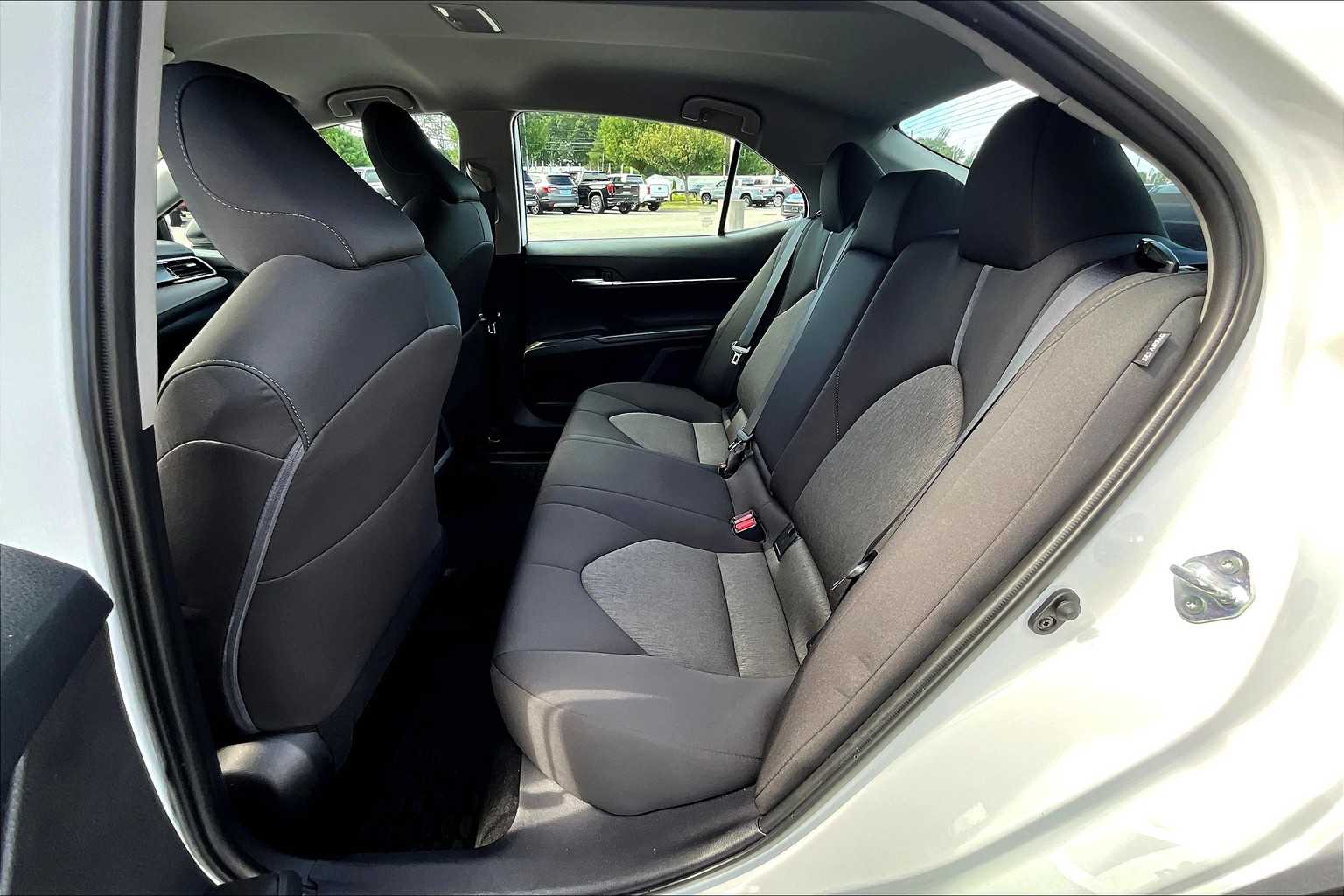 2023 Toyota Camry LE - Photo 15