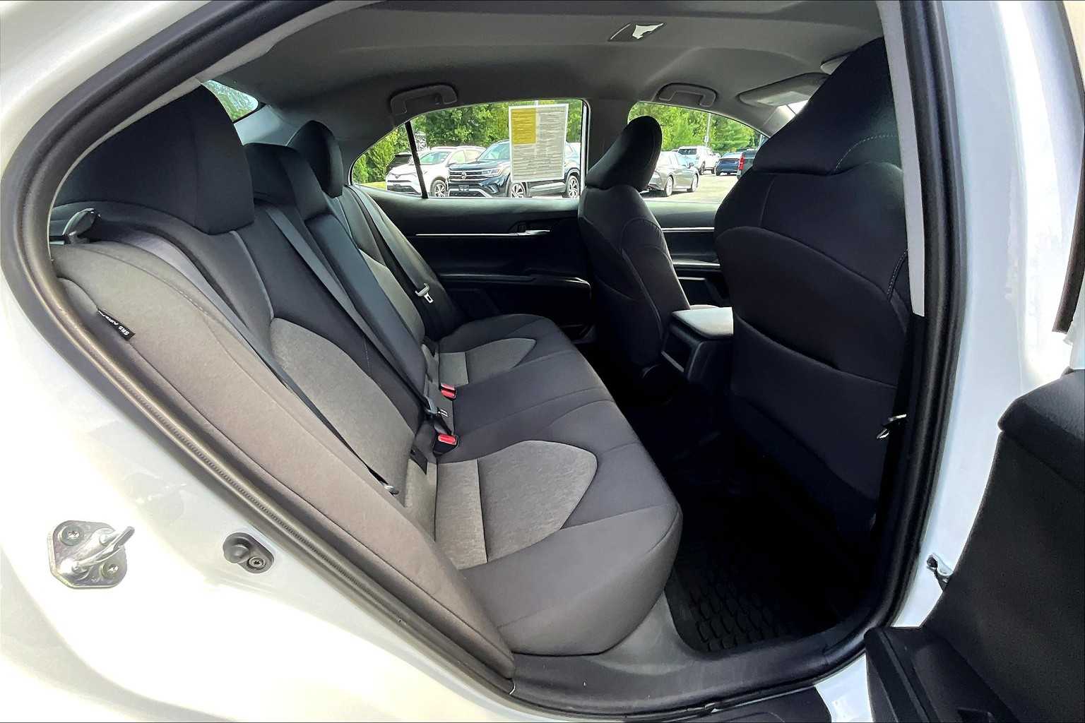 2023 Toyota Camry LE - Photo 16