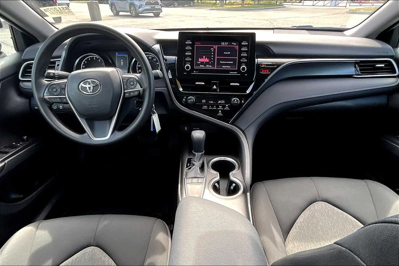 2023 Toyota Camry LE - Photo 21