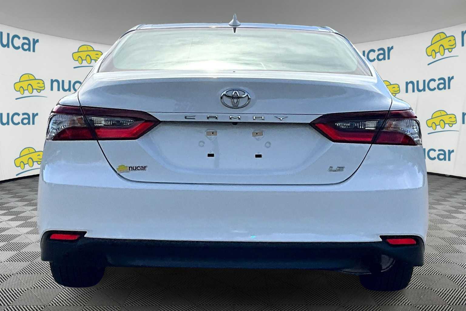 2023 Toyota Camry LE - Photo 5