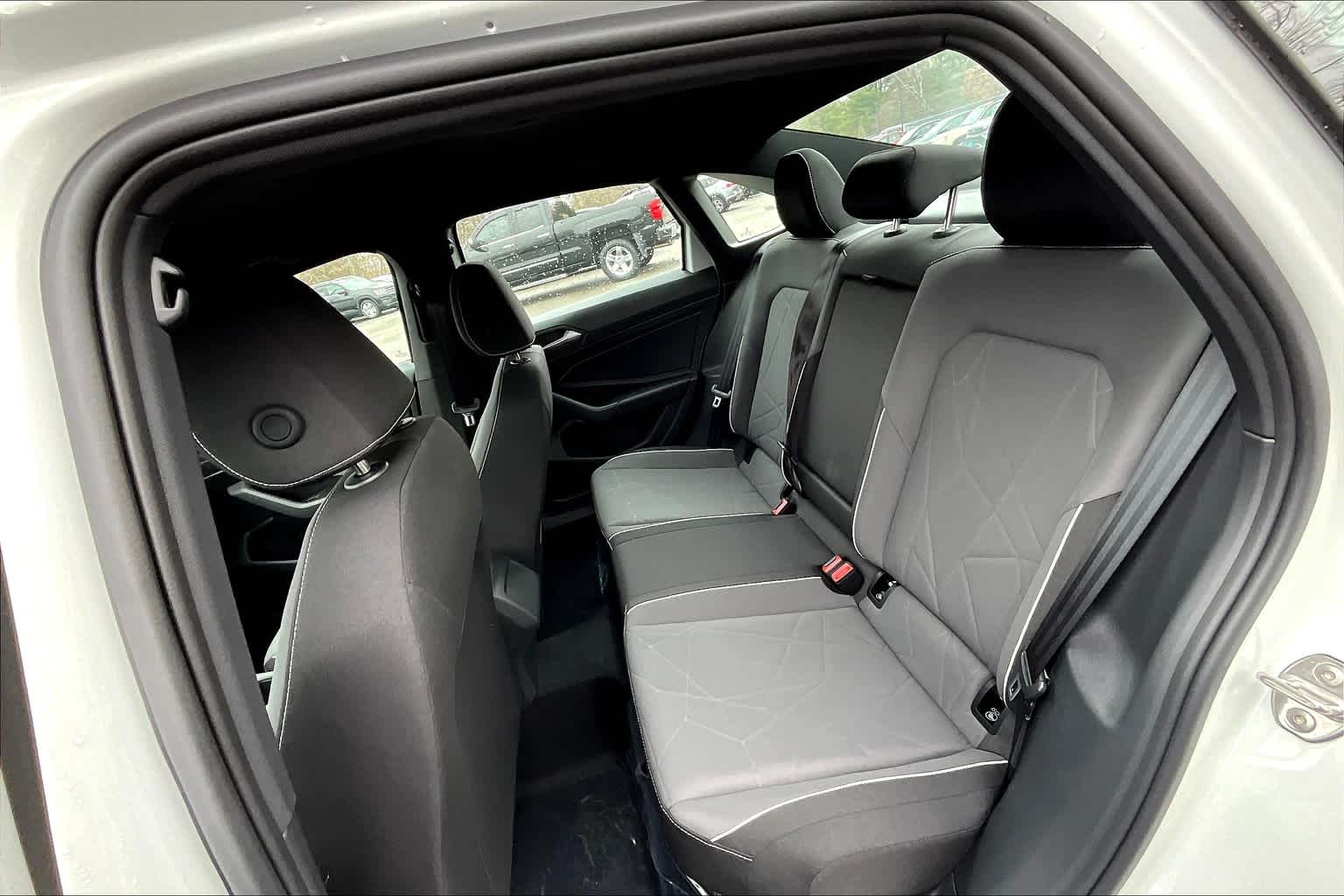 2025 Volkswagen Jetta Sport - Photo 15