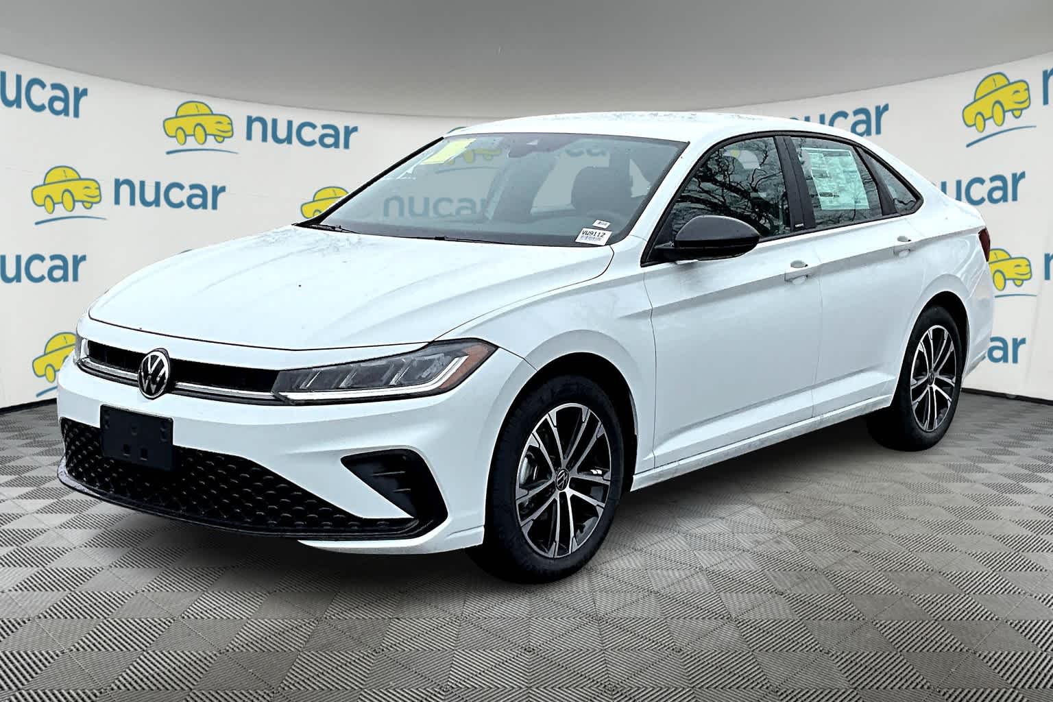 2025 Volkswagen Jetta Sport - Photo 4
