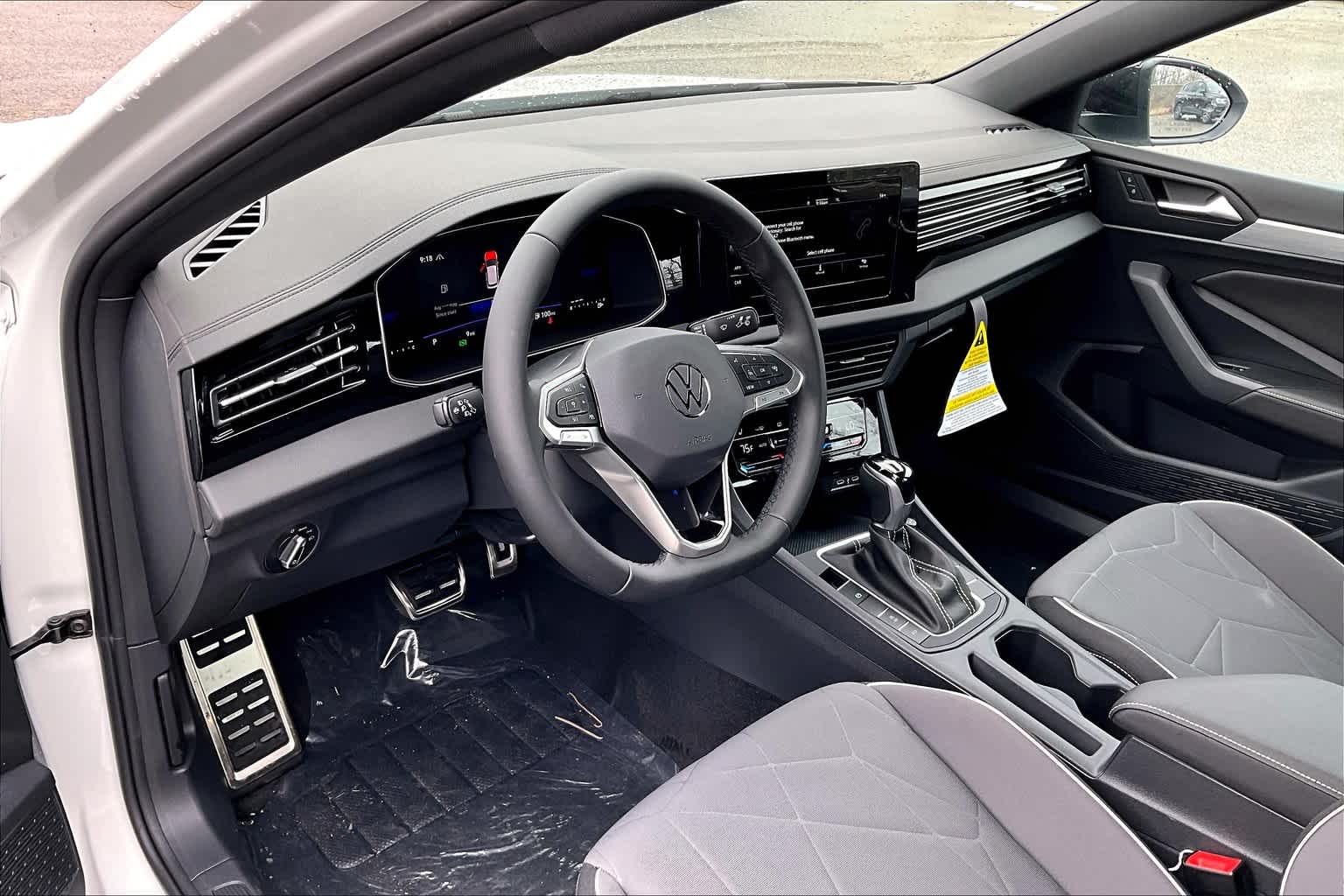 2025 Volkswagen Jetta Sport - Photo 9