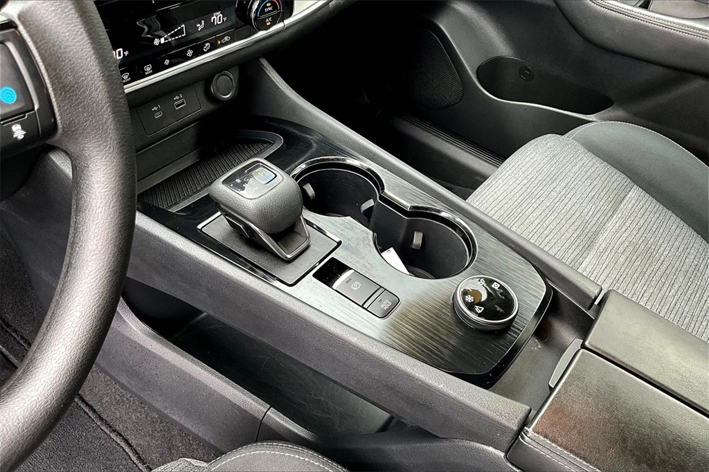 2022 Nissan Rogue SV - Photo 20