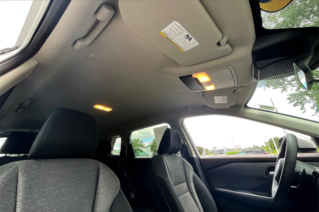 2022 Nissan Rogue SV - Photo 22