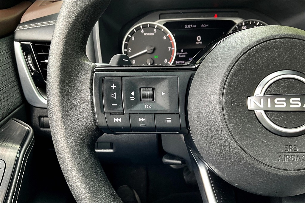 2022 Nissan Rogue SV - Photo 23