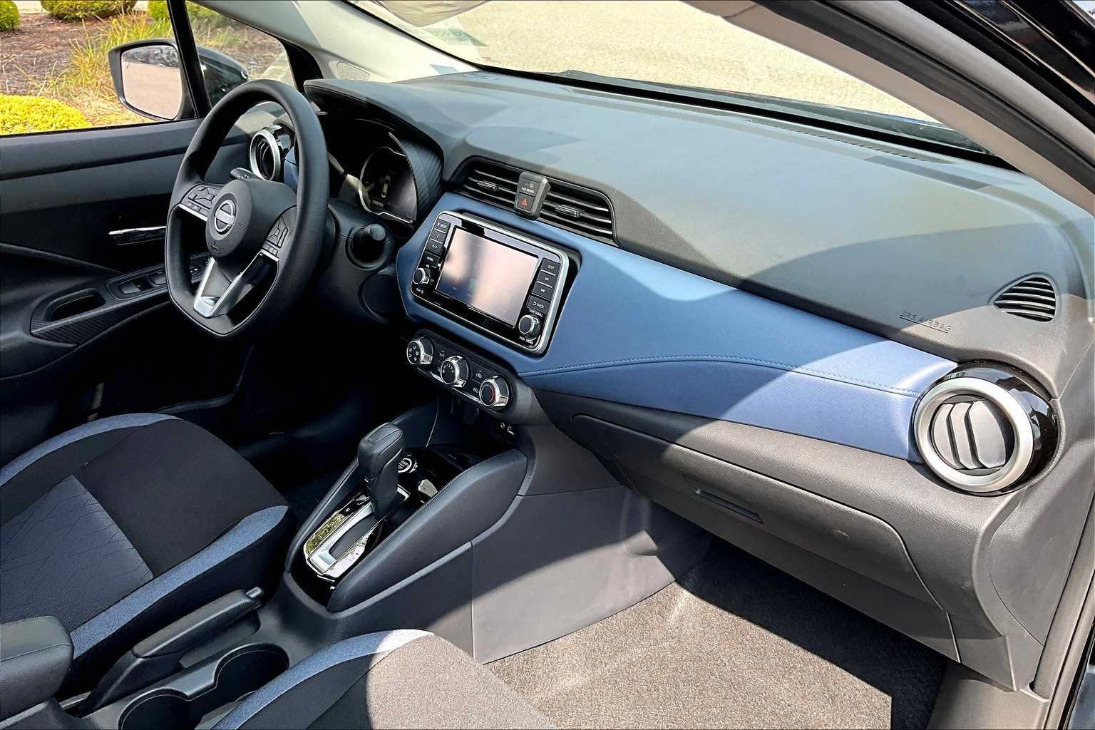 2025 Nissan Versa SV - Photo 10