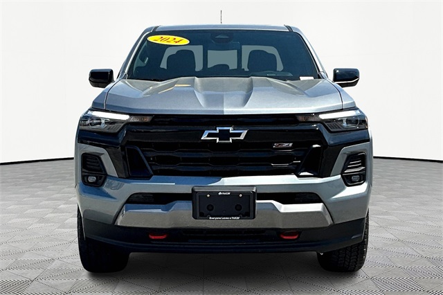 2024 Chevrolet Colorado Z71 - Photo 2