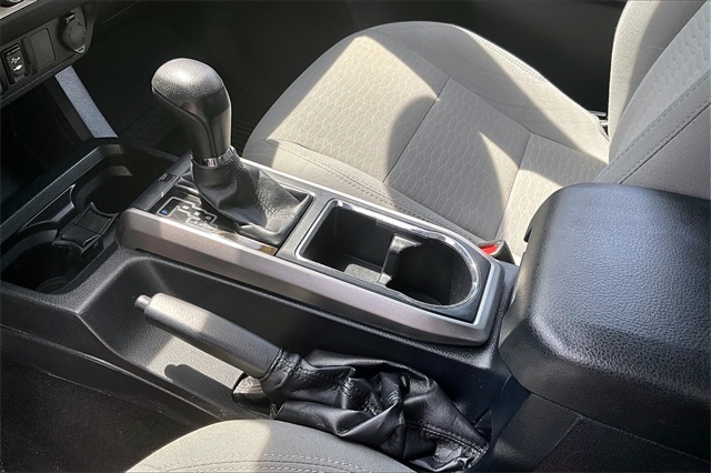 2019 Toyota Tacoma SR5 - Photo 15