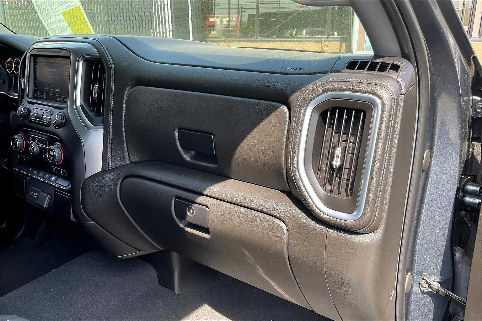2022 Chevrolet Silverado 1500 LTD LT - Photo 13
