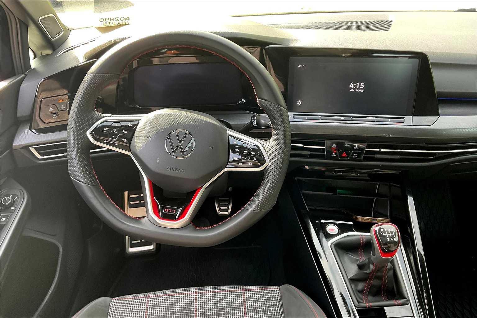 2024 Volkswagen Golf GTI 380 SE - Photo 17